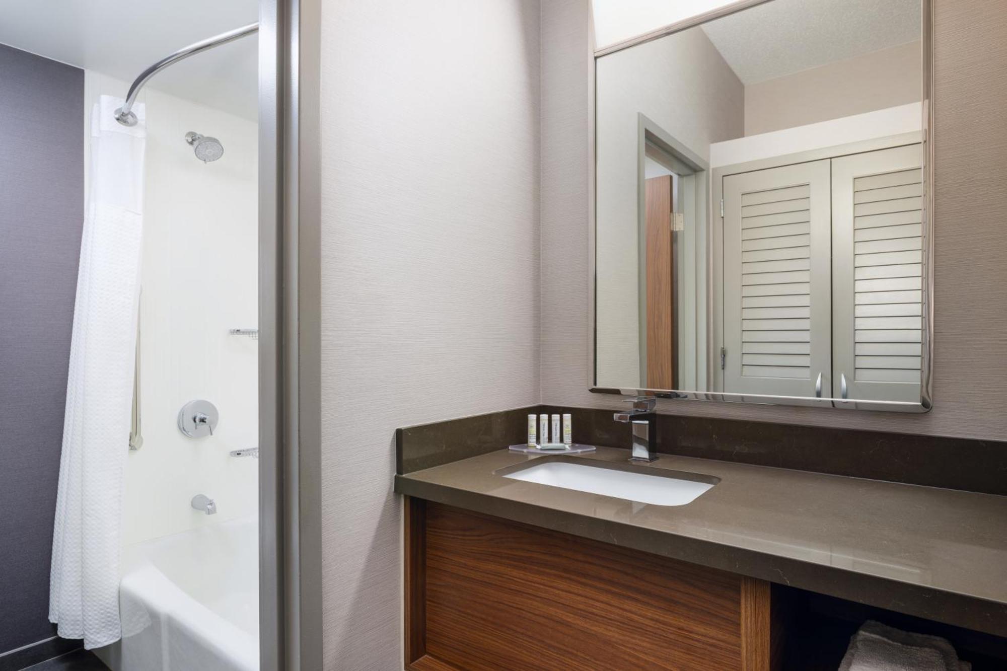 Courtyard Columbus Worthington Hotel Luaran gambar