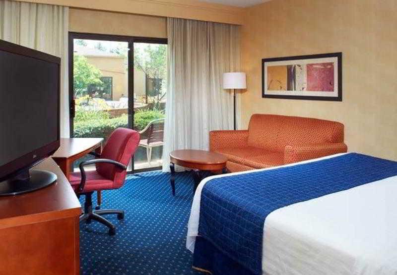 Courtyard Columbus Worthington Hotel Bilik gambar